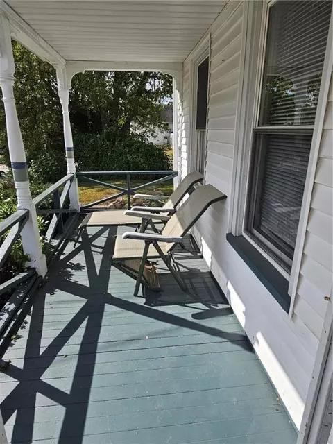 54 John St, Westerly, RI 02891 photo 4