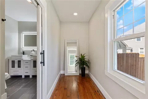 Entry Way - 992 Victory Hwy, Burrillville, RI 02830 photo 3 of 6