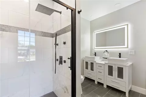 Bath - 992 Victory Hwy, Burrillville, RI 02830 photo 1 of 3