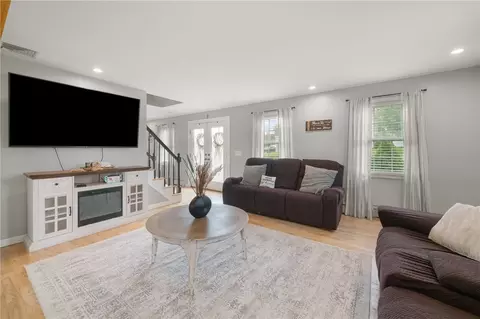 11 Point West Dr, Fall River, MA 02720 photo 21