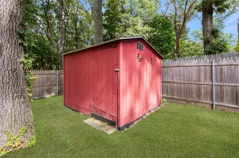Exterior - 75 Darling St, Warwick, RI 02886 photo 18 of 18