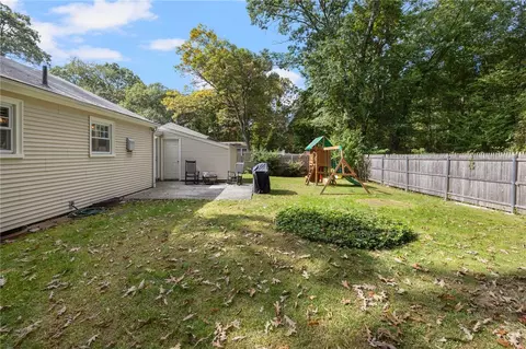 Exterior - 75 Darling St, Warwick, RI 02886 photo 12 of 18