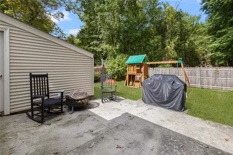 Exterior - 75 Darling St, Warwick, RI 02886 photo 15 of 18