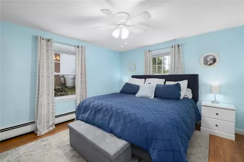 Bedroom - 75 Darling St, Warwick, RI 02886 photo 2 of 7