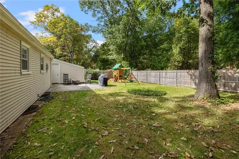 Exterior - 75 Darling St, Warwick, RI 02886 photo 11 of 18