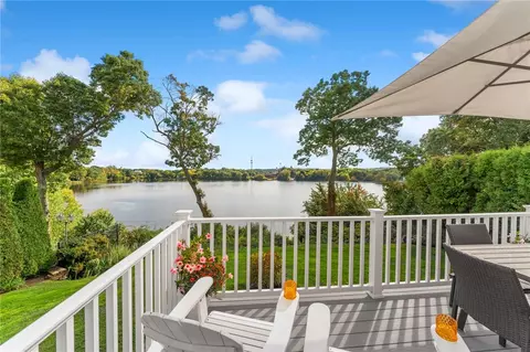 297 Gorton Lake Blvd, Warwick, RI 02886