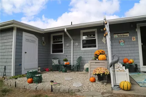 5 Castle Way #B, Charlestown, RI 02813