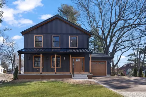 71 Johnson Ave, North Kingstown, RI 02852