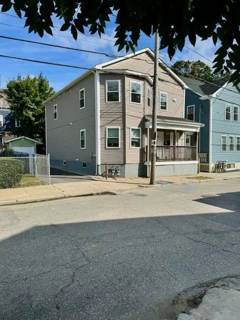 345 Willard Ave, Providence, RI 02907