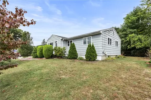 332 Vineyard Rd, Warwick, RI 02889 photo 27
