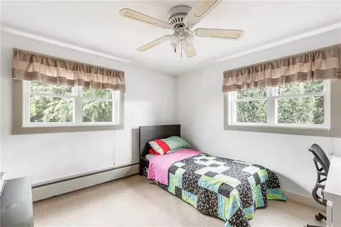 332 Vineyard Rd, Warwick, RI 02889 photo 12