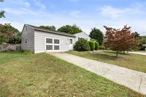 332 Vineyard Rd, Warwick, RI 02889 photo 28