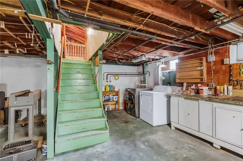332 Vineyard Rd, Warwick, RI 02889 photo 19
