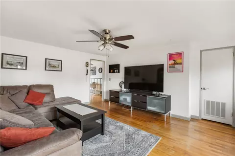 332 Vineyard Rd, Warwick, RI 02889 photo 8