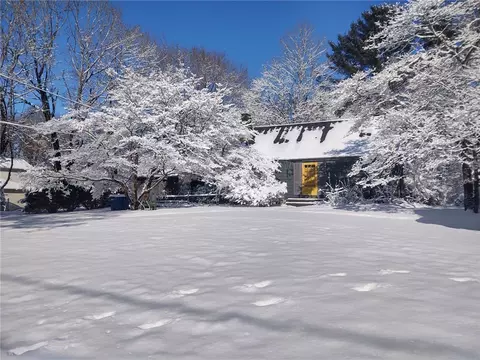 138 Lake St, Seekonk, MA 02771