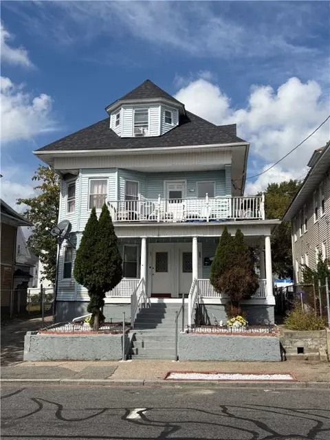 91 Lenox Ave, Providence, RI 02907