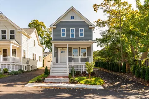 20 Duke St, East Greenwich, RI 02818