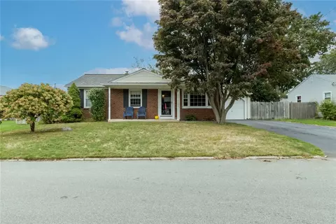 67 Colony Rd, East Providence, RI 02915