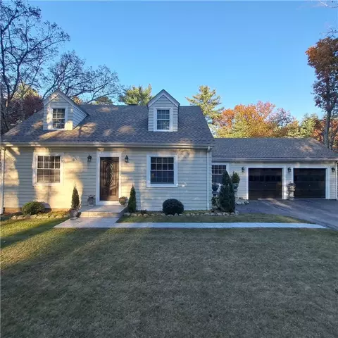 54 Brandy Brook Rd, Scituate, RI 02857