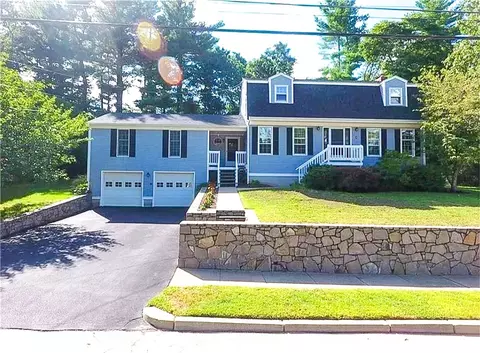 8 Labrea Way, Coventry, RI 02816