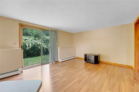 Living - 14 Glendale Ave, East Providence, RI 02915 photo 6 of 6