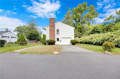 Exterior - 14 Glendale Ave, East Providence, RI 02915 photo 4 of 4