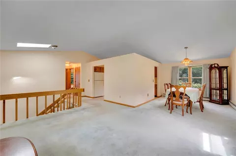 Living - 14 Glendale Ave, East Providence, RI 02915 photo 2 of 6