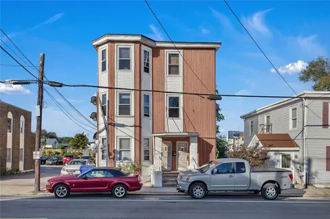 876 Charles St, North Providence, RI 02904