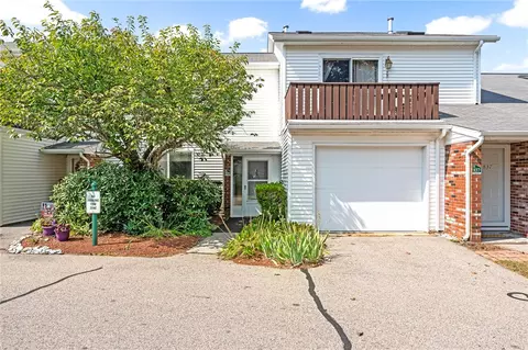 836 Halifax Dr, Warwick, RI 02886
