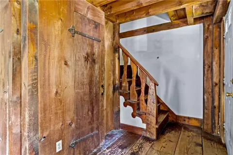 Entry Way - 227 Glen Rock Rd, Exeter, RI 02822 photo 1 of 1
