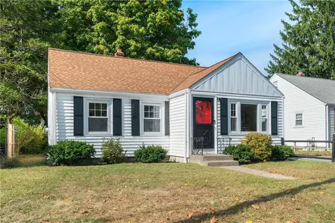 140 Stedman Ave, Pawtucket, RI 02860