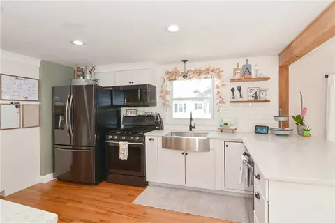 Kitchen - 34 Spring Green Rd, Warwick, RI 02888 photo 1 of 3