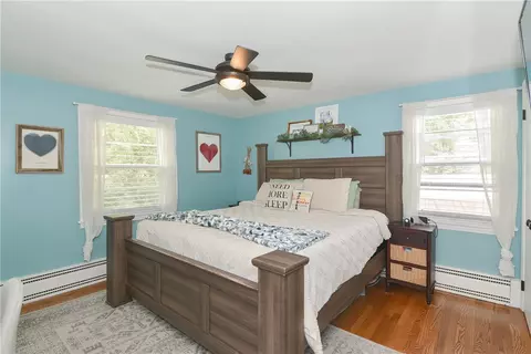Bedroom - 34 Spring Green Rd, Warwick, RI 02888 photo 1 of 9