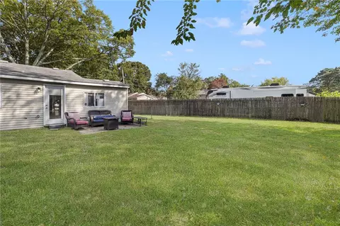 54 Pinehurst Ave, Warwick, RI 02889 photo 11