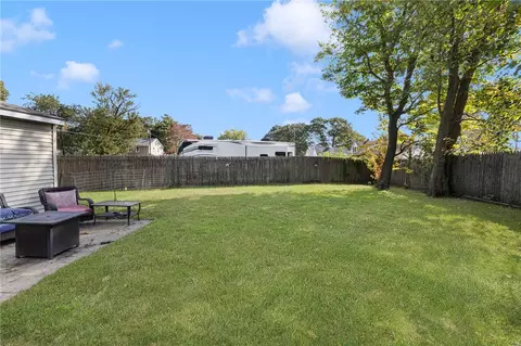 54 Pinehurst Ave, Warwick, RI 02889 photo 10
