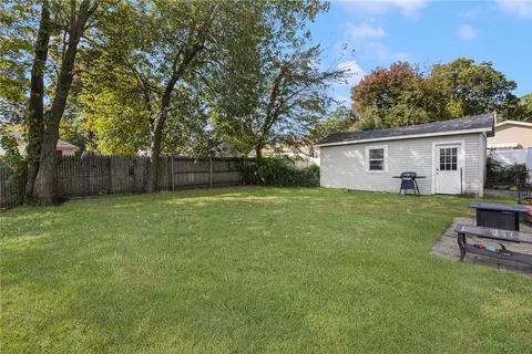 54 Pinehurst Ave, Warwick, RI 02889 photo 12