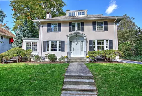 126 Laurel Ave, Providence, RI 02906
