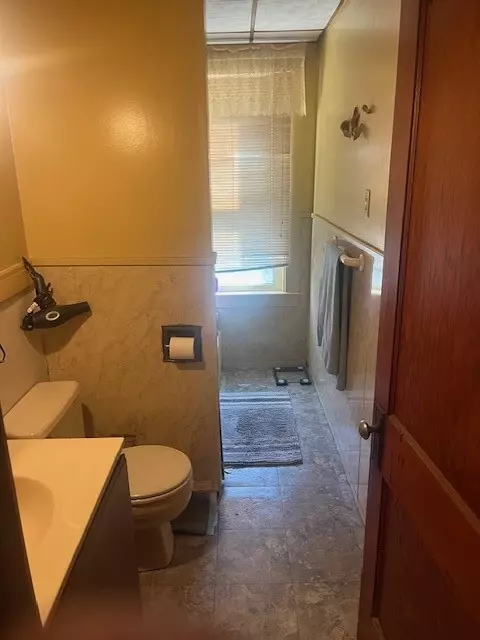 Bath - 75 Winthrop St, Woonsocket, RI 02895 photo 4 of 4