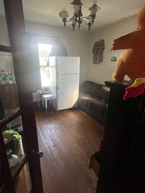 Entry Way - 75 Winthrop St, Woonsocket, RI 02895 photo 3 of 3