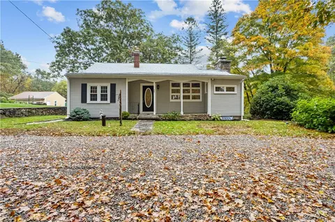 26 Paulette St, Burrillville, RI 02839