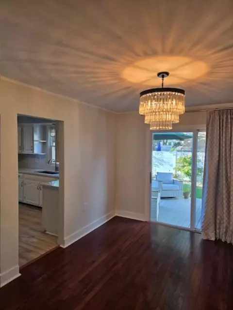 121 Cedar Ave, East Providence, RI 02915 photo 7