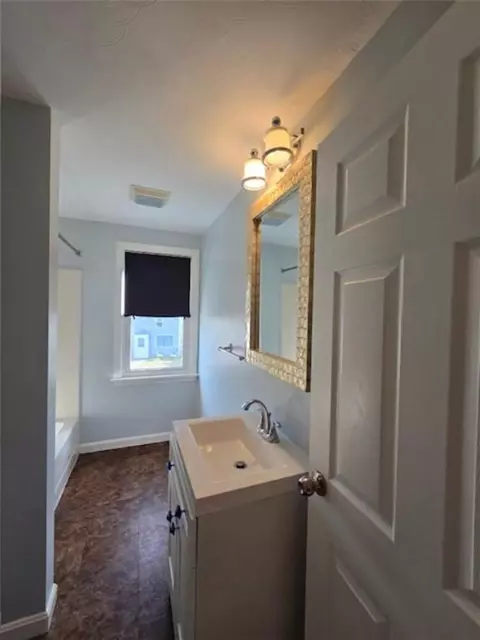 121 Cedar Ave, East Providence, RI 02915 photo 15