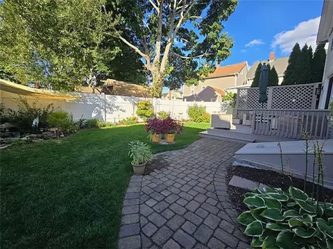 121 Cedar Ave, East Providence, RI 02915 photo 36