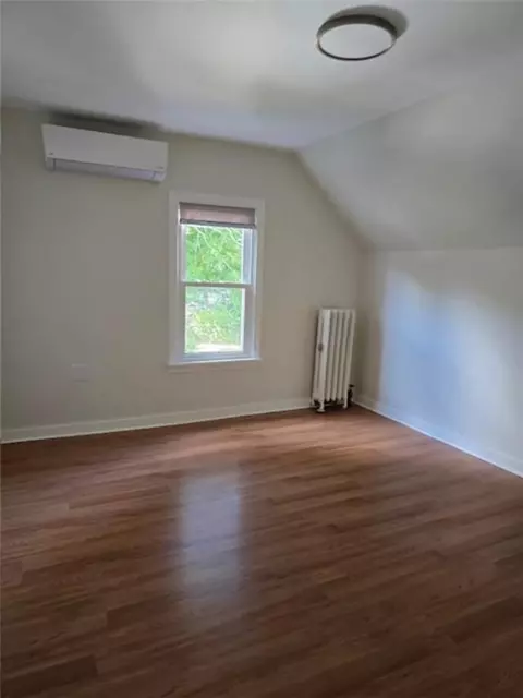121 Cedar Ave, East Providence, RI 02915 photo 23