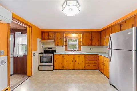 156 White Ave, Warwick, RI 02889 photo 23