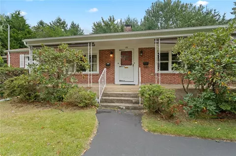 156 White Ave, Warwick, RI 02889 photo 3