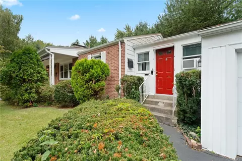 156 White Ave, Warwick, RI 02889 photo 19