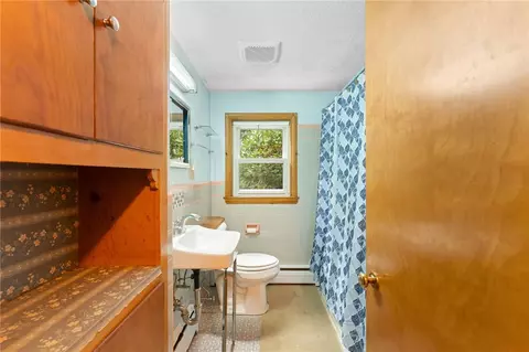 156 White Ave, Warwick, RI 02889 photo 29
