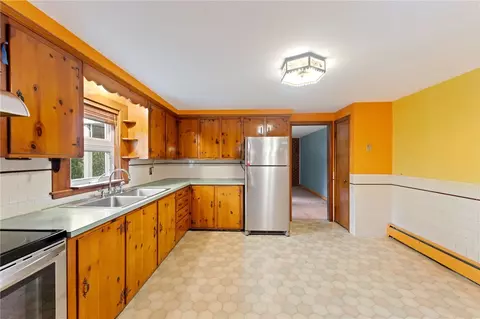 156 White Ave, Warwick, RI 02889 photo 22