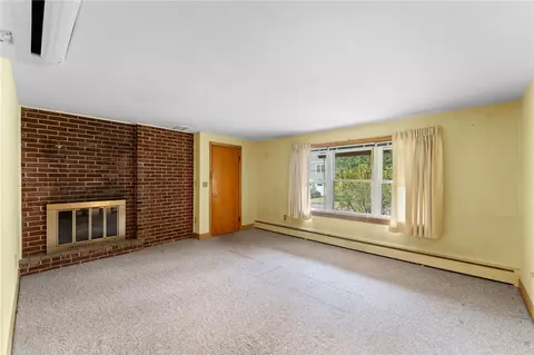 156 White Ave, Warwick, RI 02889 photo 13